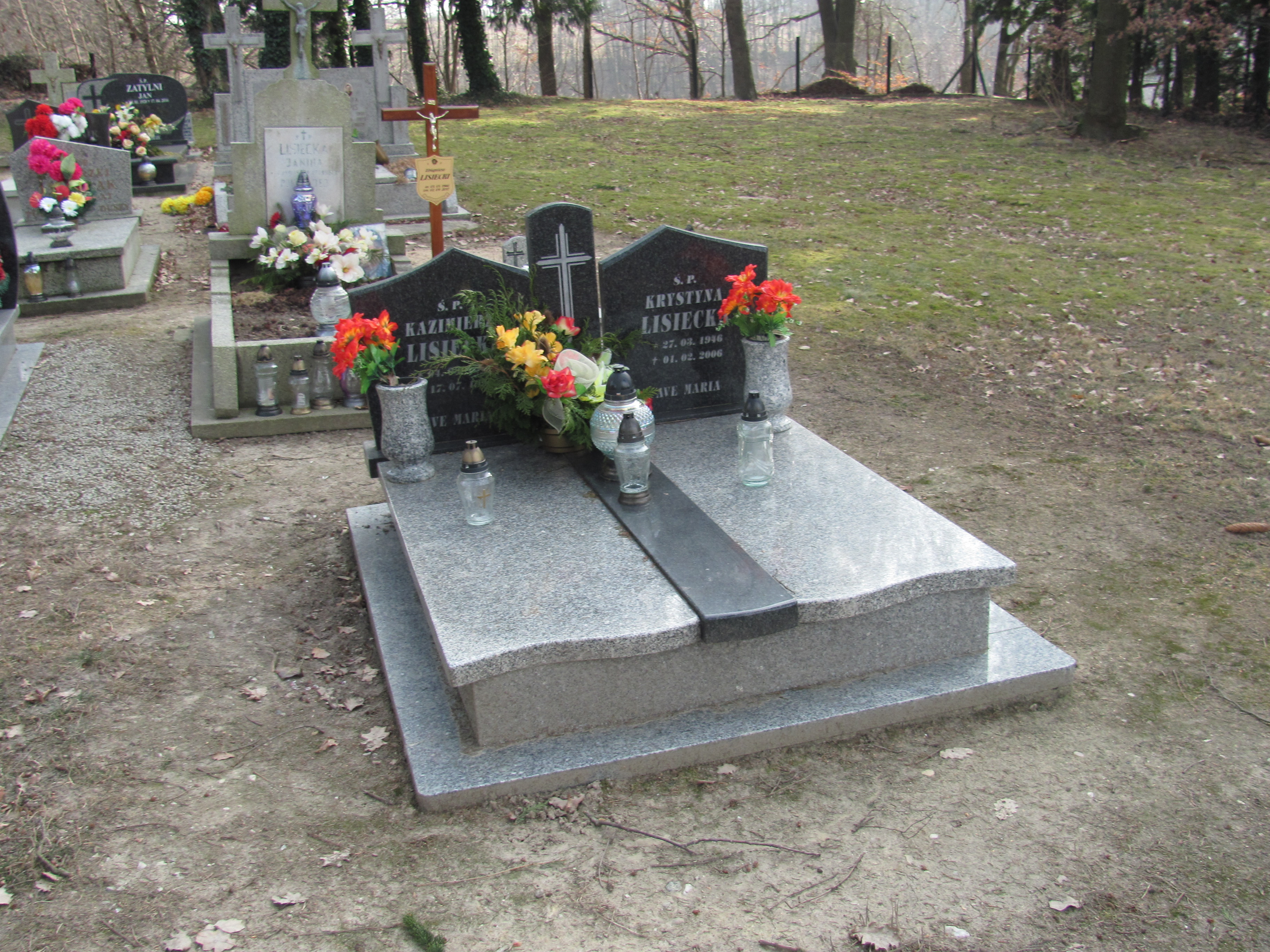 Grób GRZEGORZ LISIECKI