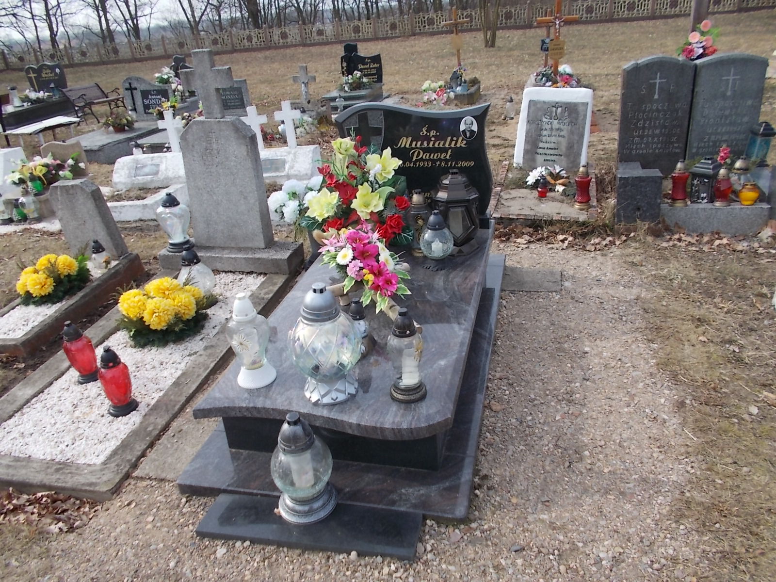 Grób EMILIA MUSIALIK